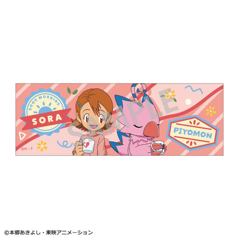 『デジモンアドベンチャー』ロングスクエア缶バッジ_武之内空&ピヨモン/ 寝起き